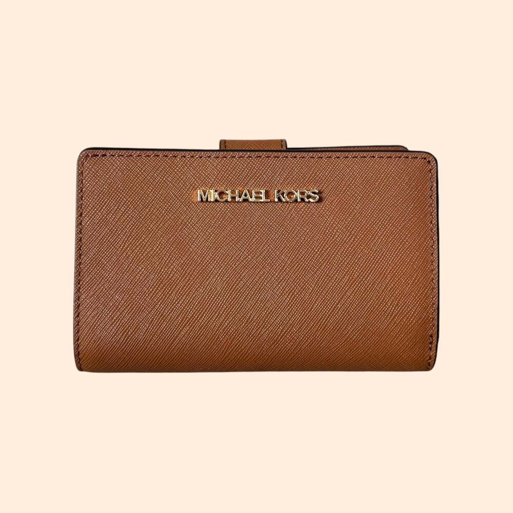 Michael Kors Jet Set Travel Bifold Wallet